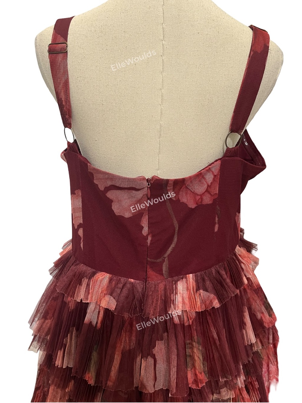 Hutch Nalina Dress Burgundy
Tiered Floral Maxi Dress Size 12 $394 - Picture 9 of 11